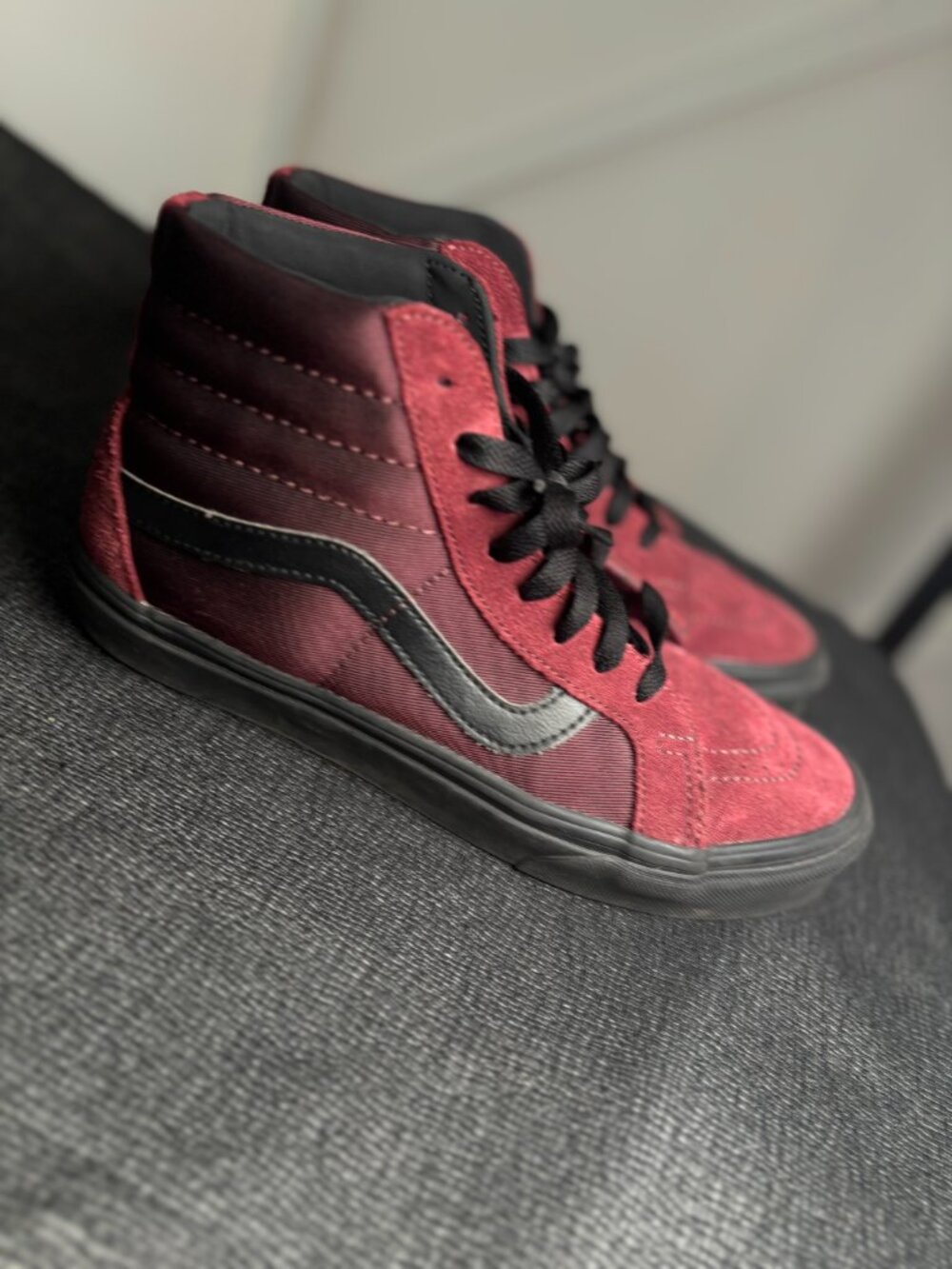 VANS Sneaker Black & Burgundy